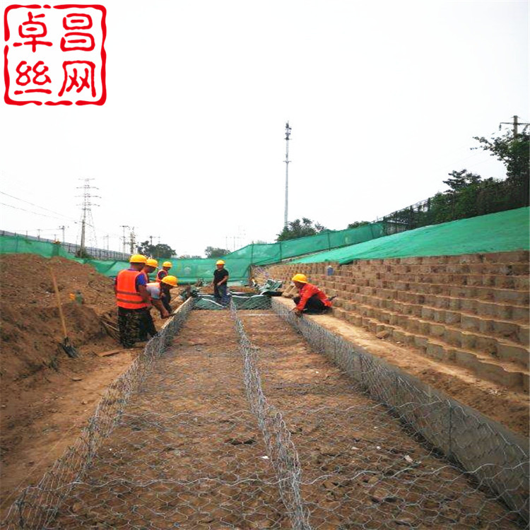 堤防駁岸雷諾護(hù)墊、綠濱墊護(hù)腳規(guī)格價(jià)格